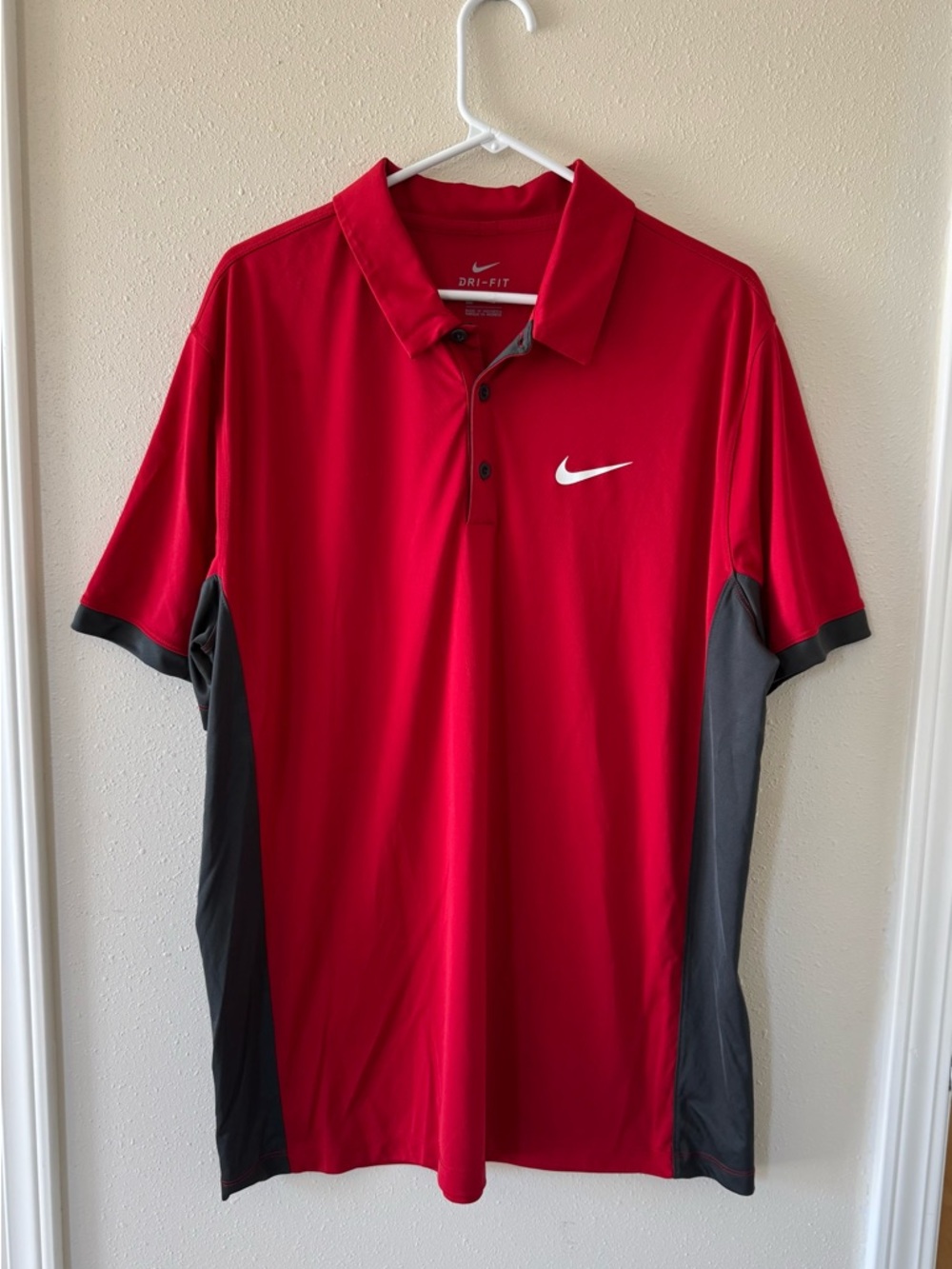 Nike Dri Fit Men’s XL Red Gray Performance Golf Outdoor Polo Shirt
